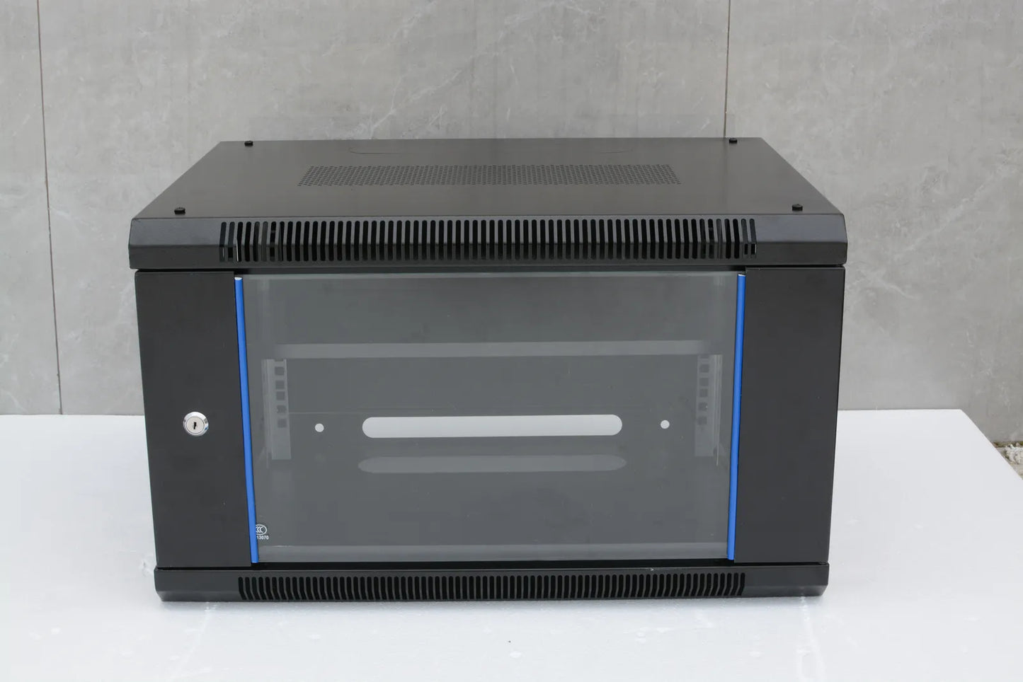 SP-601 6U Wall Mount Server Rack Cabinet